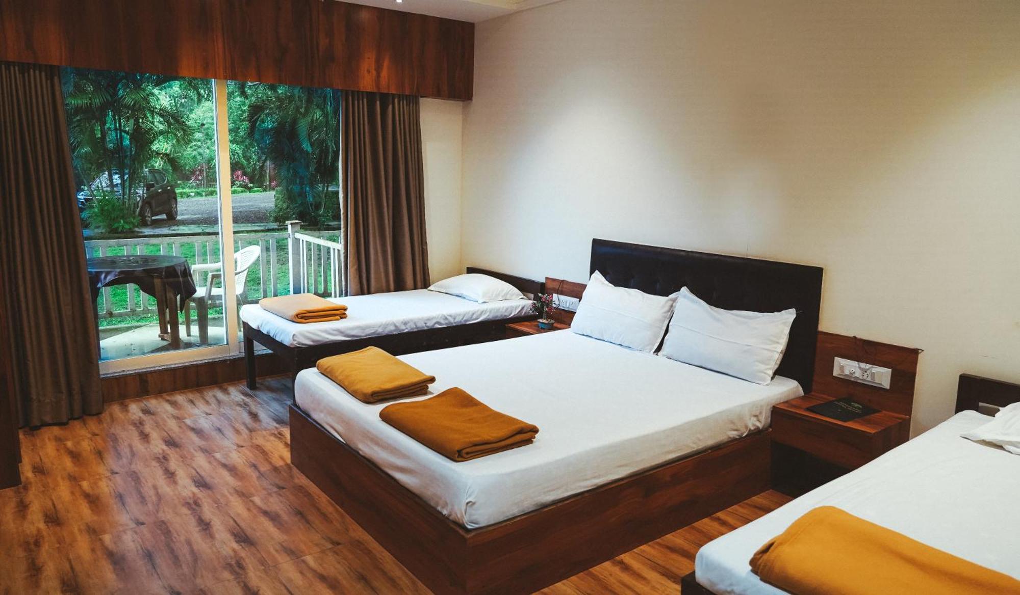 Whispering Peepul Resort Badlapur Eksteriør bilde