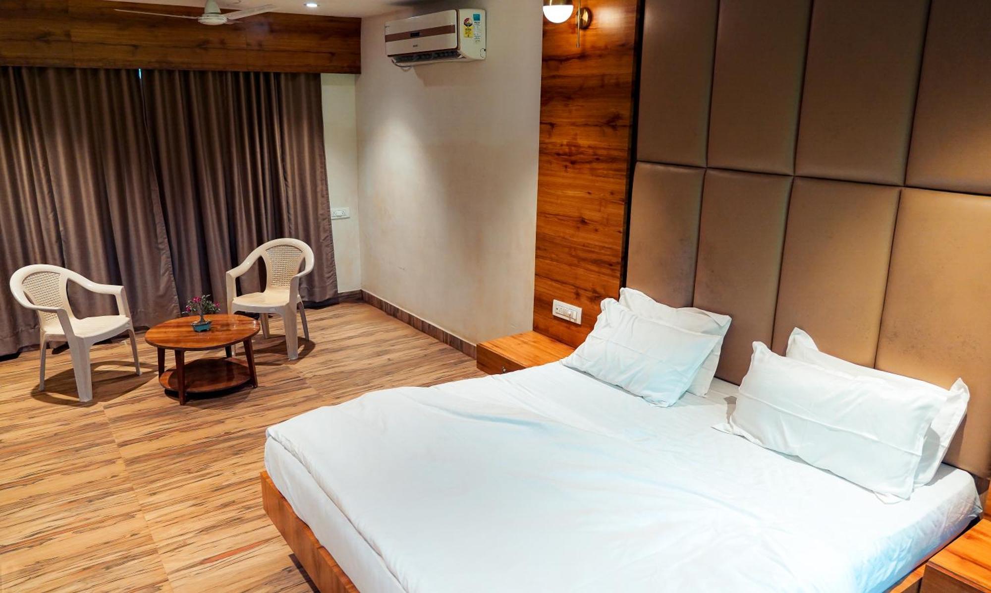 Whispering Peepul Resort Badlapur Eksteriør bilde